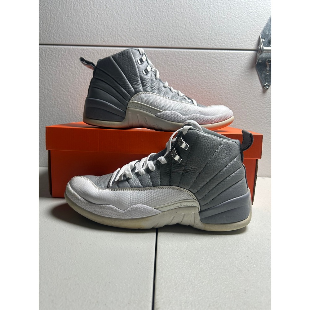 Jordan 12 Retro Stealth Grey White Size 9.5M  #2943
